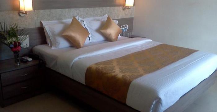Rahi Coral Beach Resort